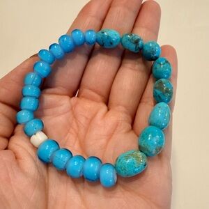 Kingman Turquoise Beaded Bracelet